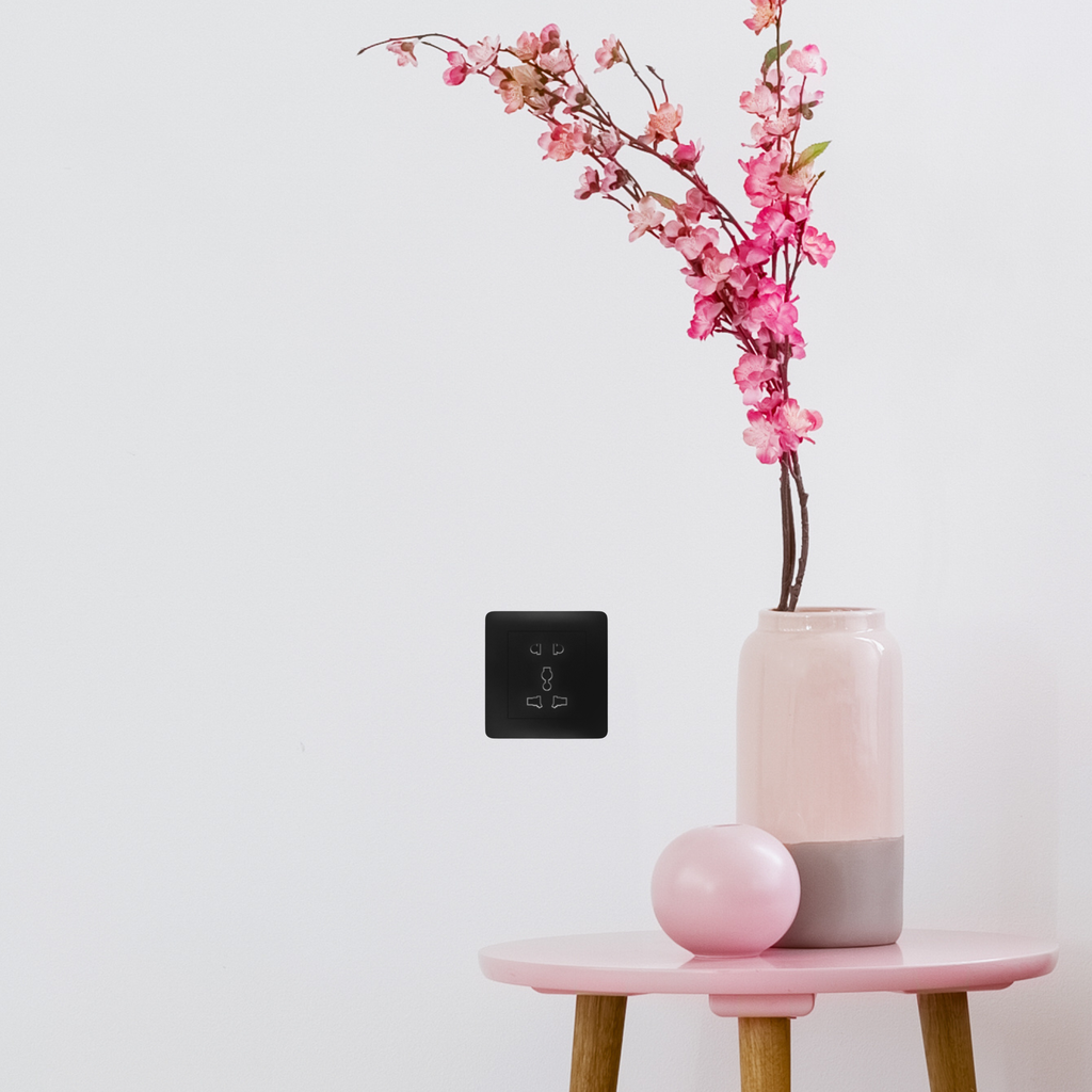 Universal Socket